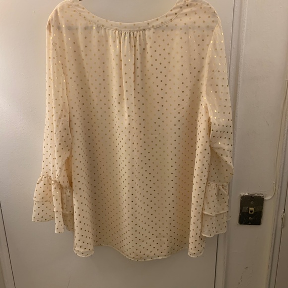 Ivory w/gold metallic dots ruffle sleeves 3X - Picture 6 of 6